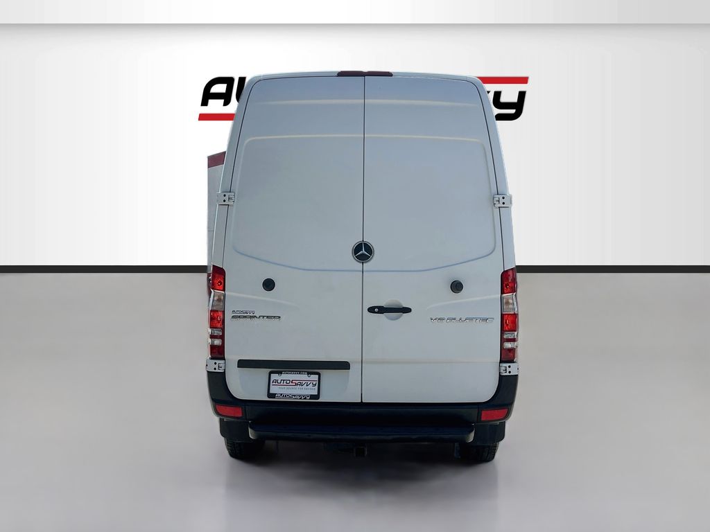 Used 2015 White Mercedes-Benz Cargo 144 WB image 6