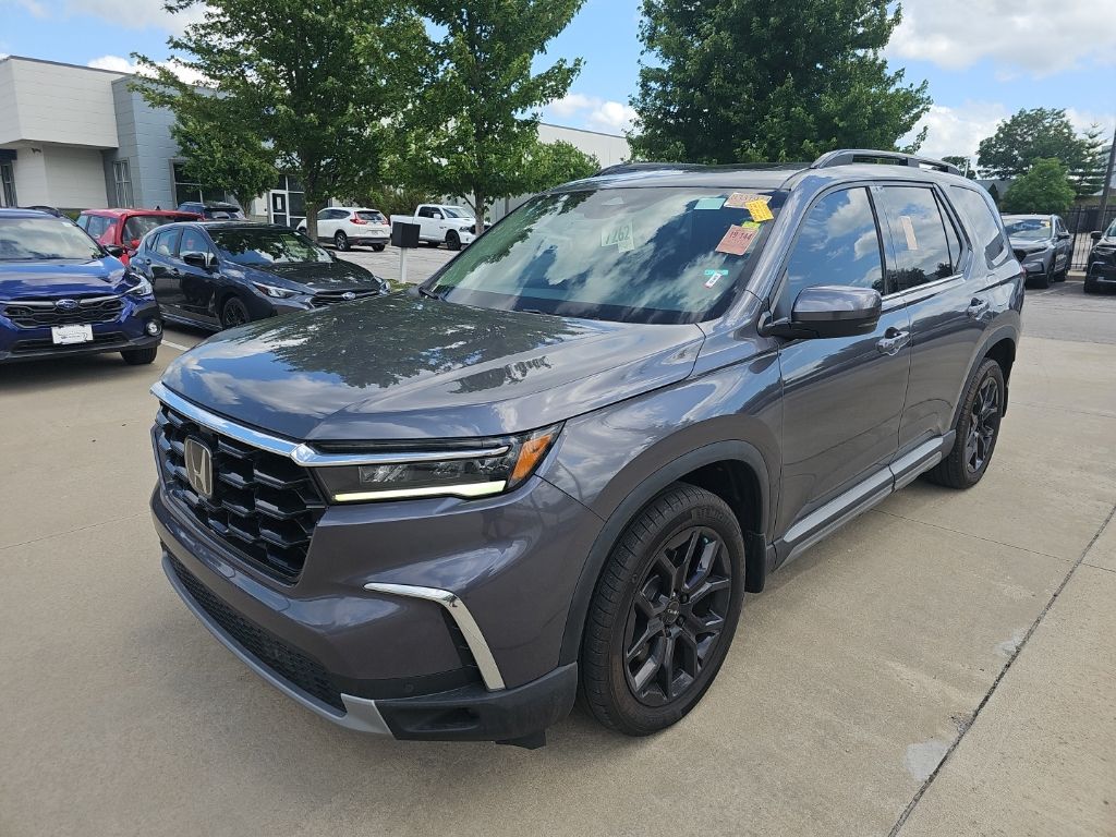 Gray (Modern Steel Metallic) 2025 Honda Pilot Touring AWD SUV / Crossover All-Wheel Drive Automatic