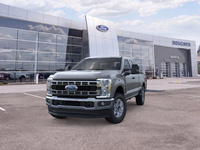 New 2026 Carbonized Gray Metallic Ford XLT image 2
