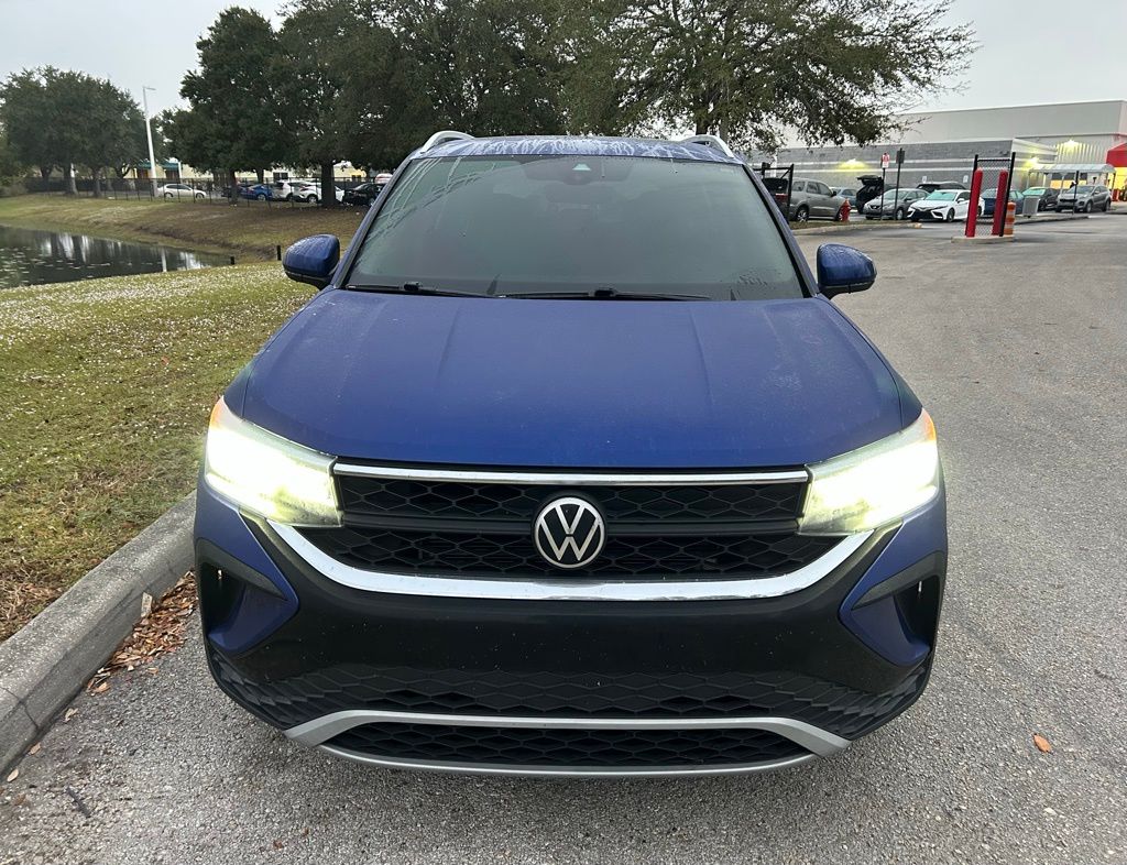 Thumbnail: 2022 Volkswagen Taos - 8