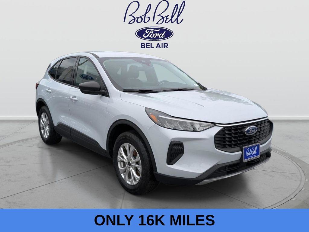 Silver Metallic 2025 Ford Escape Active AWD SUV / Crossover All-Wheel Drive 8-Speed Automatic