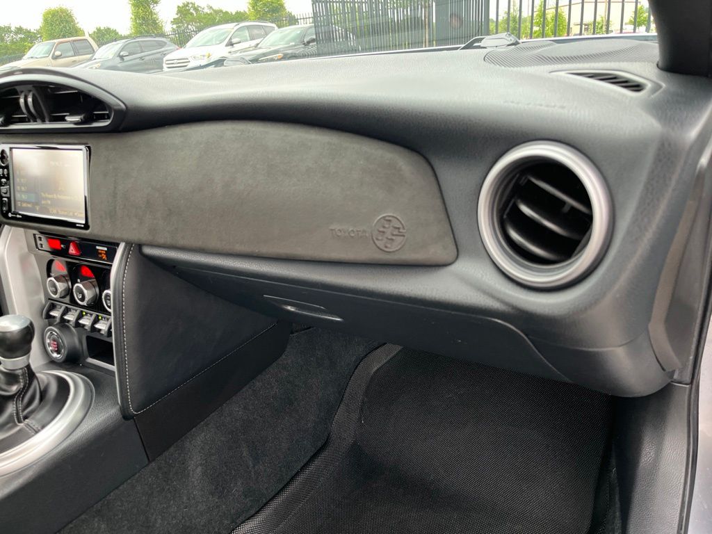 Thumbnail: 2018 Toyota GR86 - 27