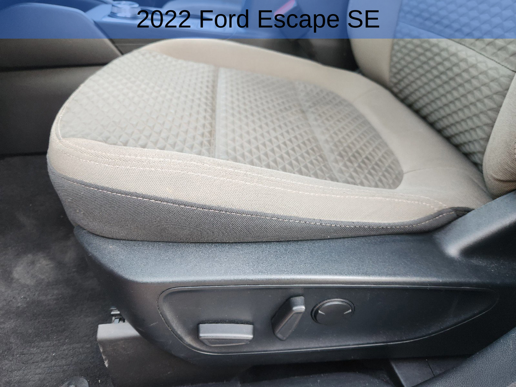 2022 Ford Escape SE 24