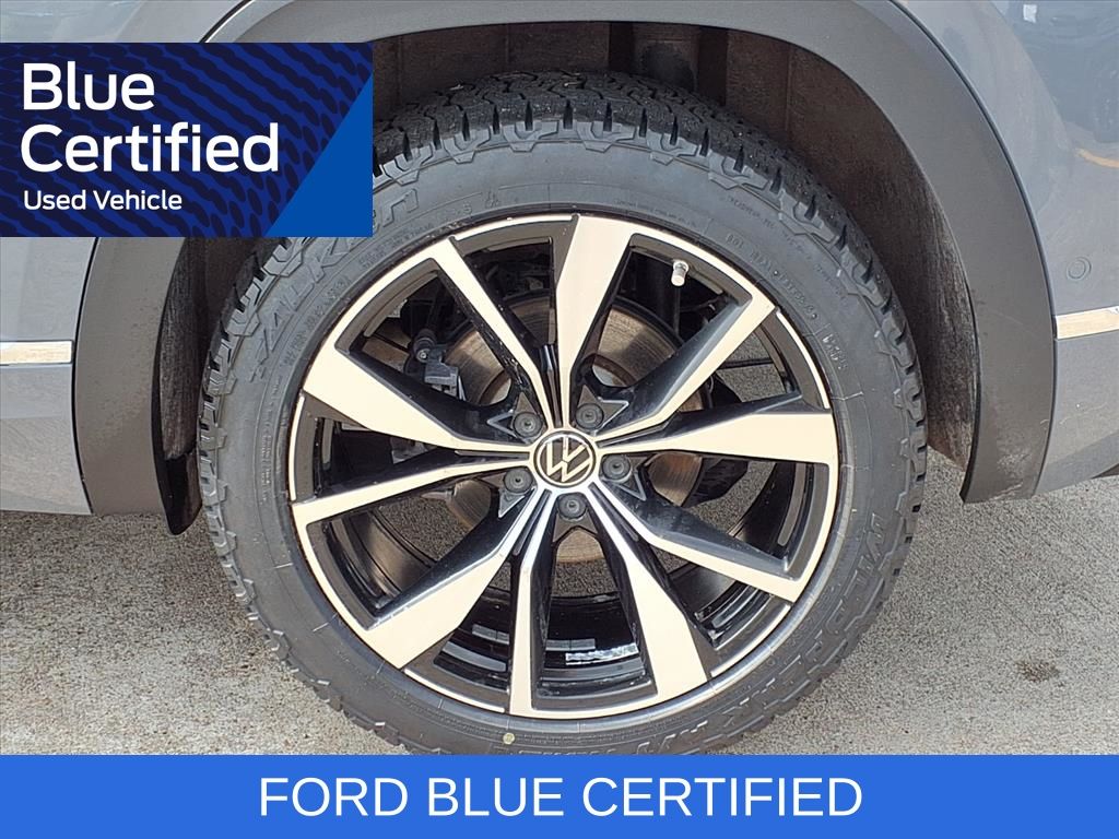 2024 Volkswagen Atlas Cross Sport 2.0T SEL Premium R-Line Gray at DeMontrond Auto Country