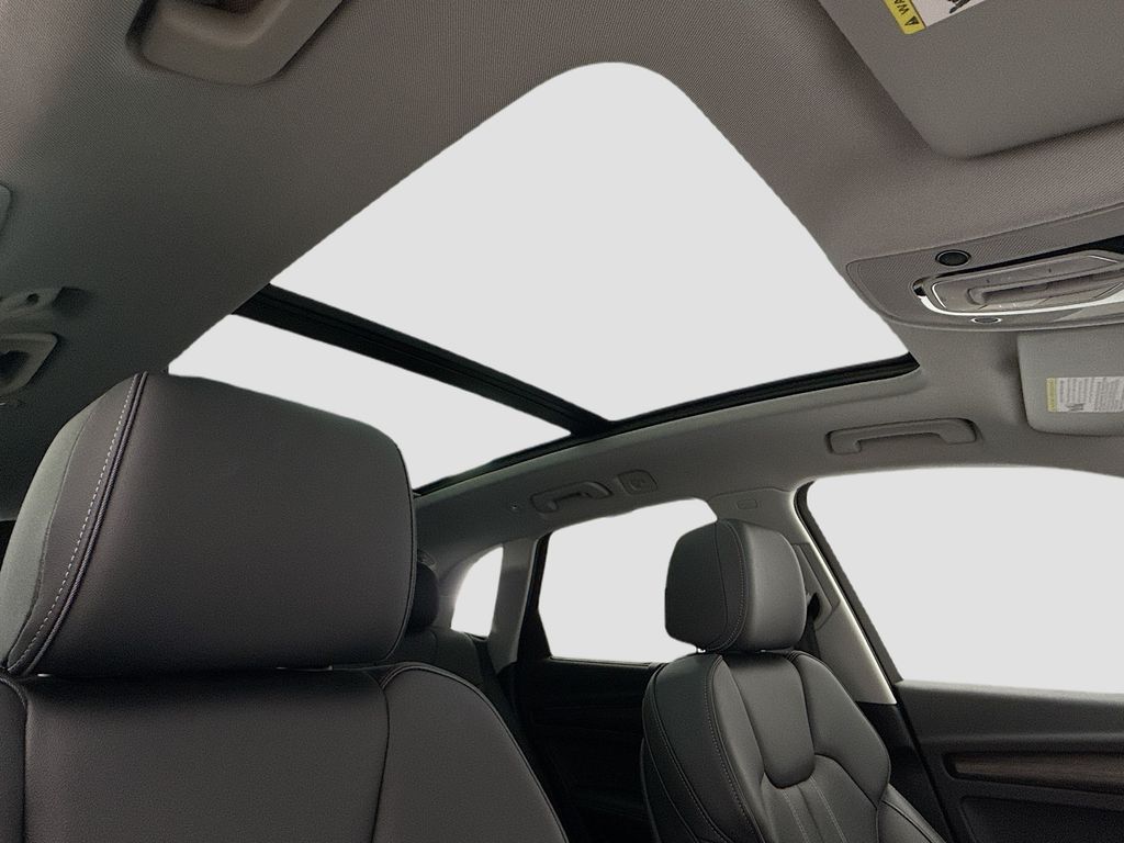 Thumbnail: 2025 Audi Q5 - 17