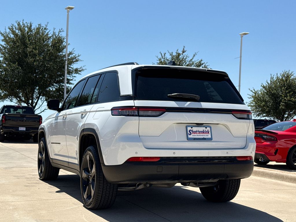 Used 2024 Jeep Grand Cherokee SUV