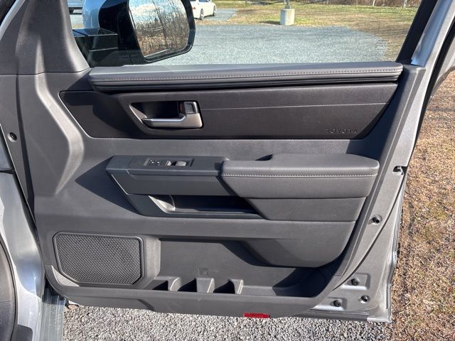 2026 Toyota Tundra SR5 - Photo 12