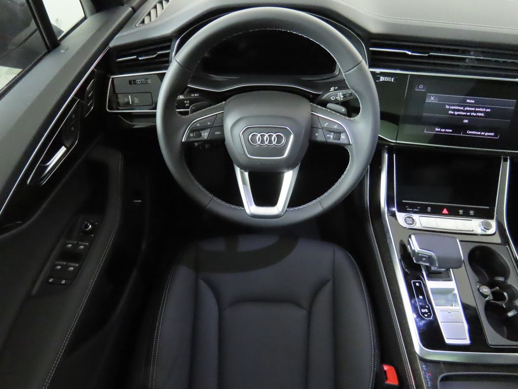 Thumbnail: 2025 Audi Q7 - 11