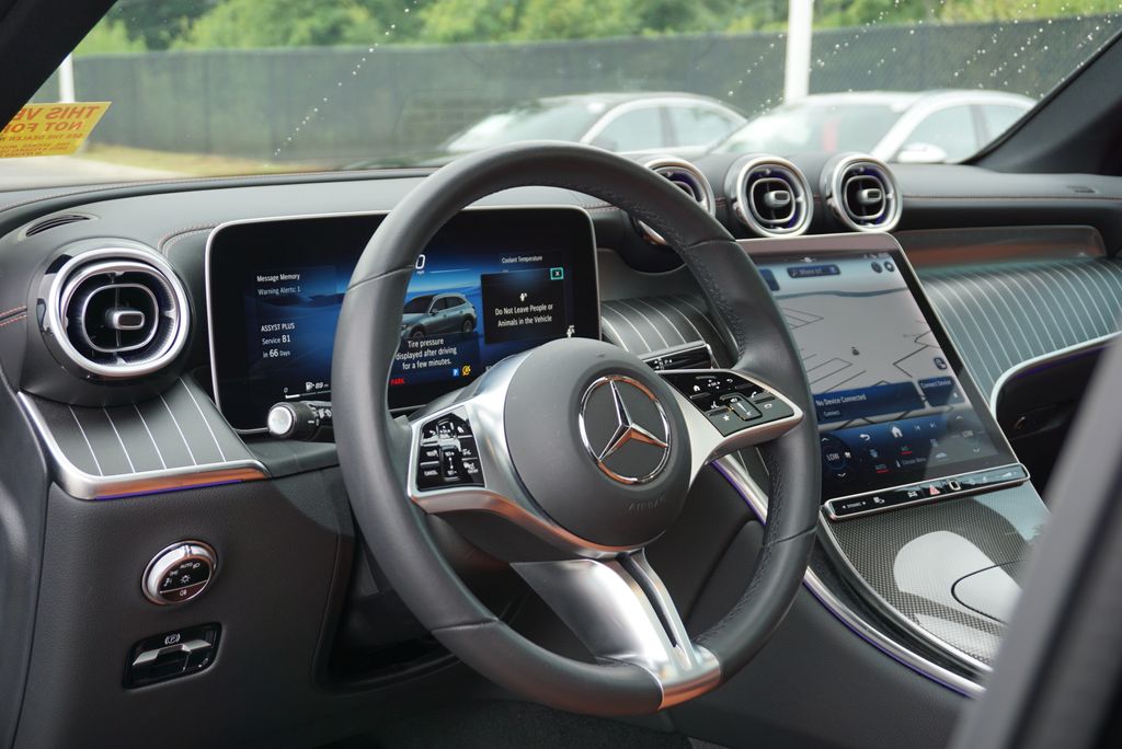 Thumbnail: 2023 Mercedes-Benz GLC - 10