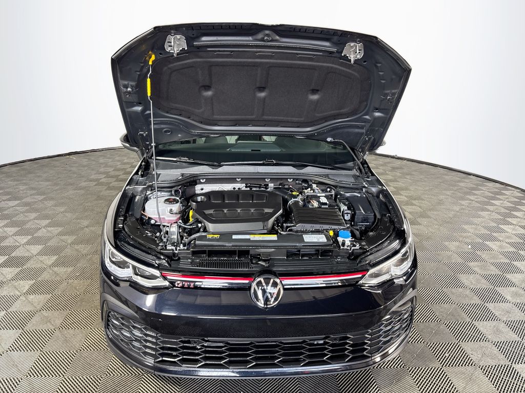 2024 Volkswagen Golf GTI SE