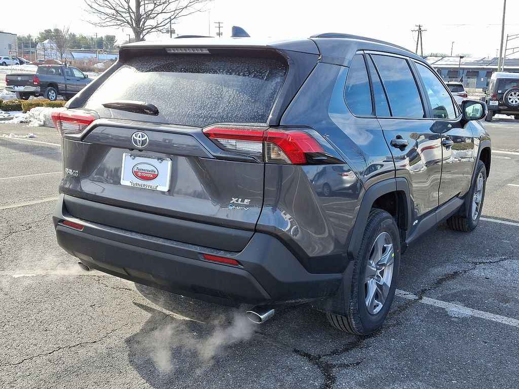 2025 Toyota RAV4 XLE 4