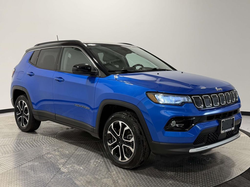 Laser Blue Pearlcoat 2022 Jeep Compass Limited 4WD SUV / Crossover Four-Wheel Drive 9-Speed Automatic