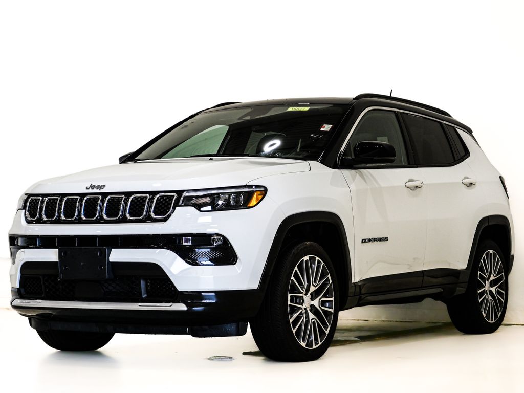Bright White Clearcoat 2023 Jeep Compass SUV / Crossover Four-Wheel Drive 8-Speed Automatic