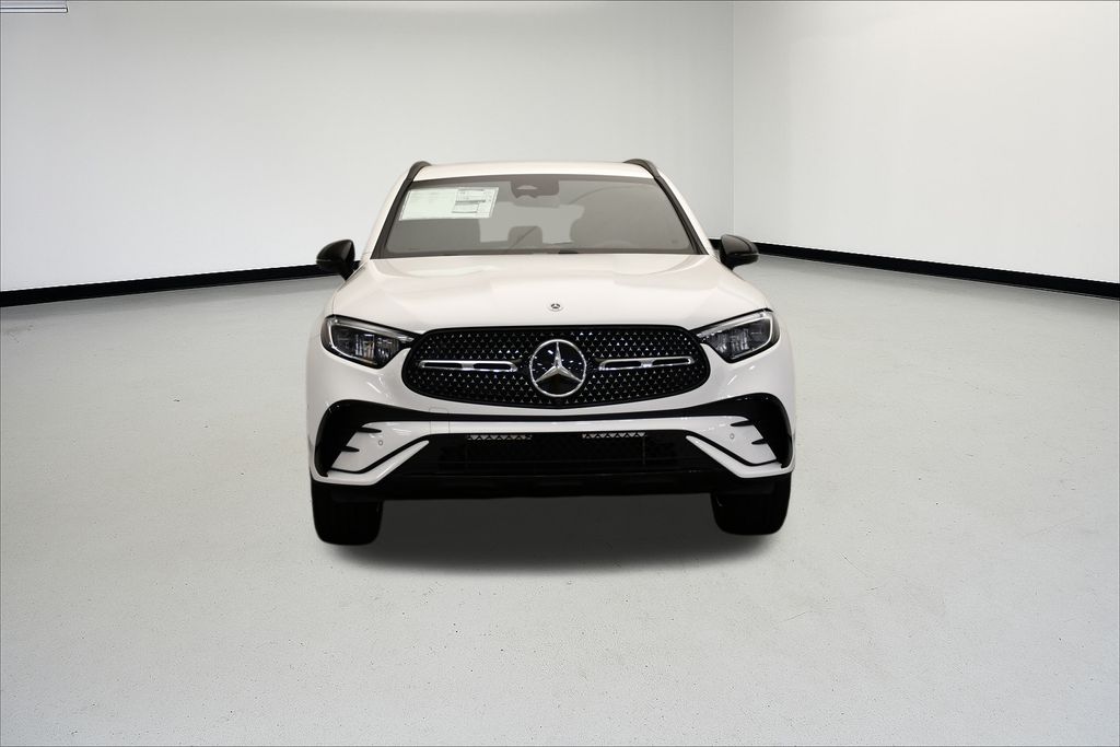 Thumbnail: 2025 Mercedes-Benz GLC - 8