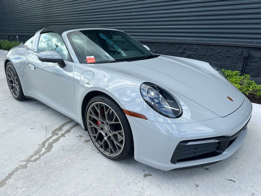 2022 Porsche 911 Targa 4S 6