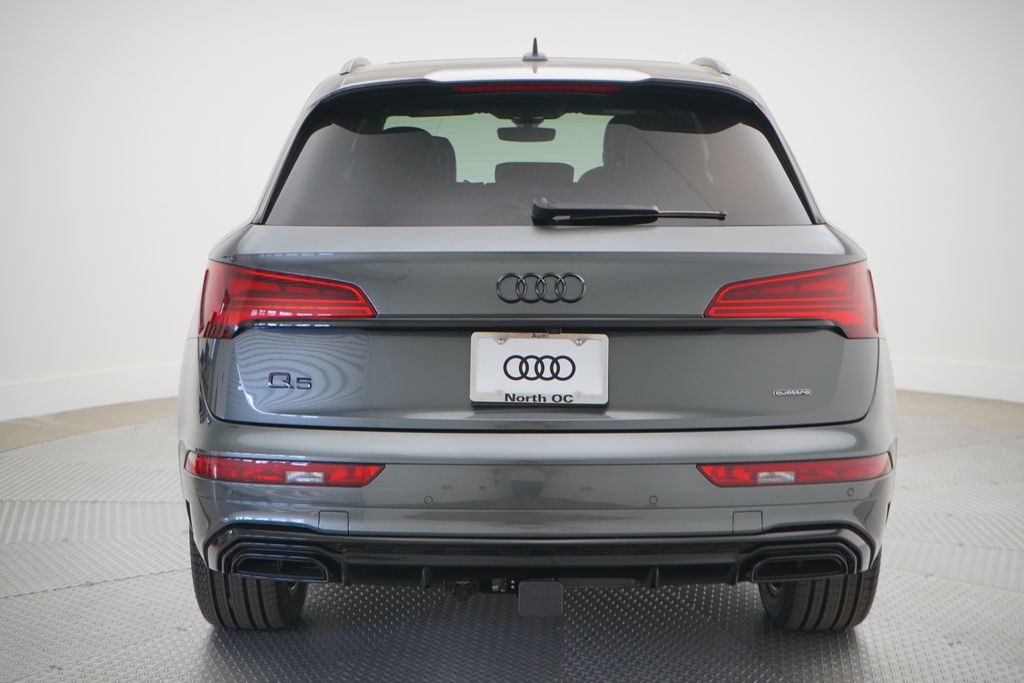 2025 Audi Q5 e  4