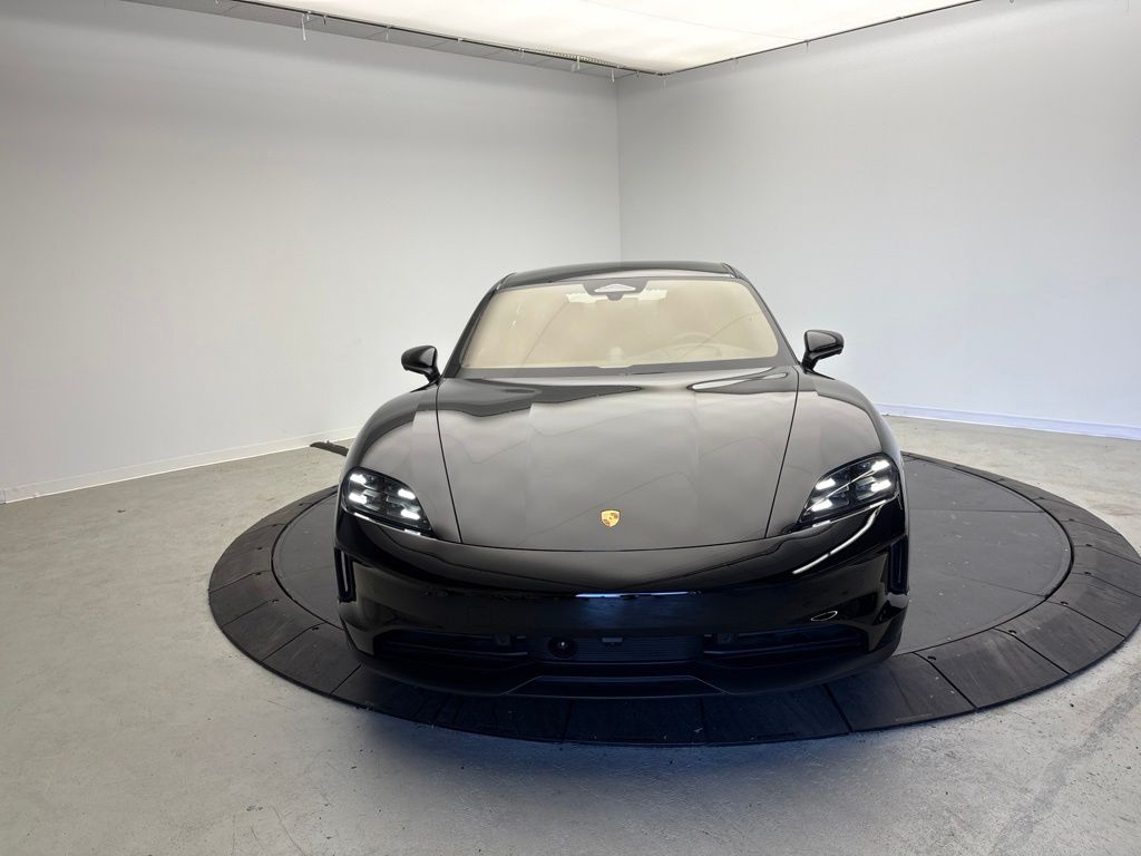 Thumbnail: 2026 Porsche Taycan - 10