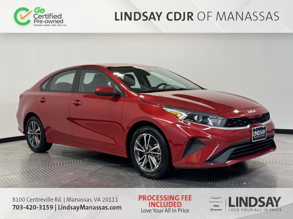  2023 Kia Forte LXS FWD   