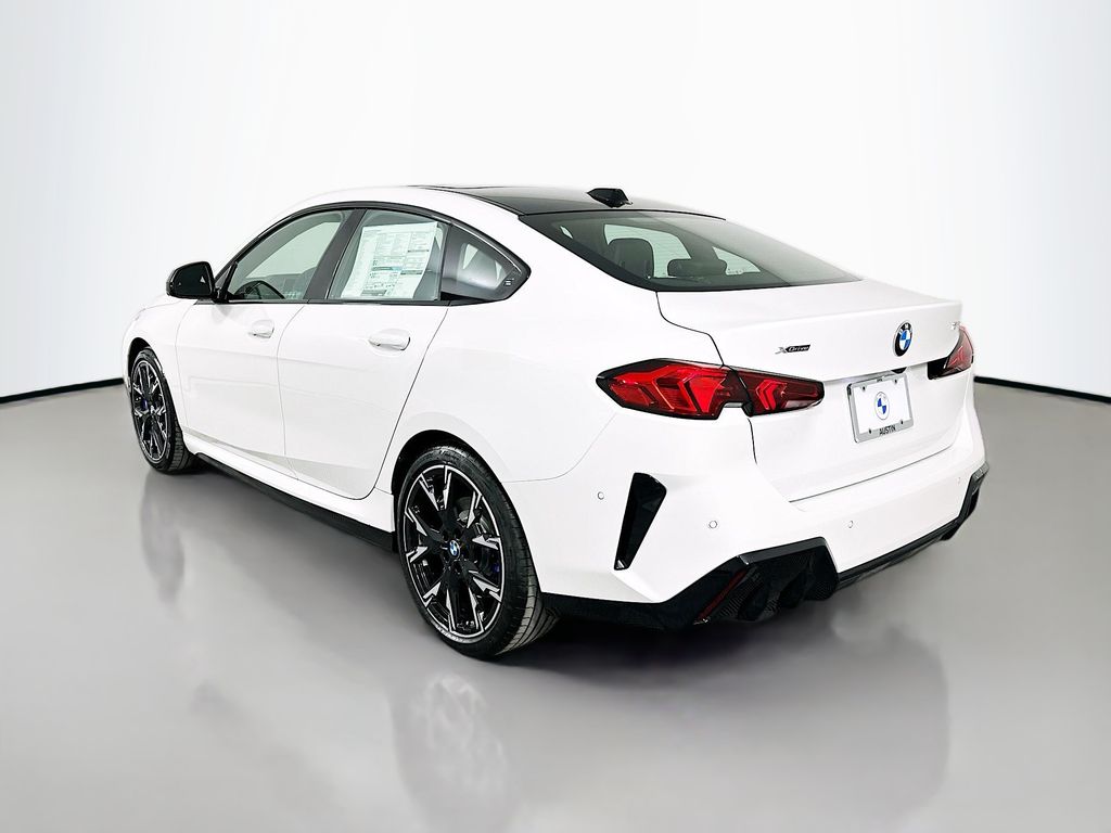 Thumbnail: 2026 BMW 2 Series - 7