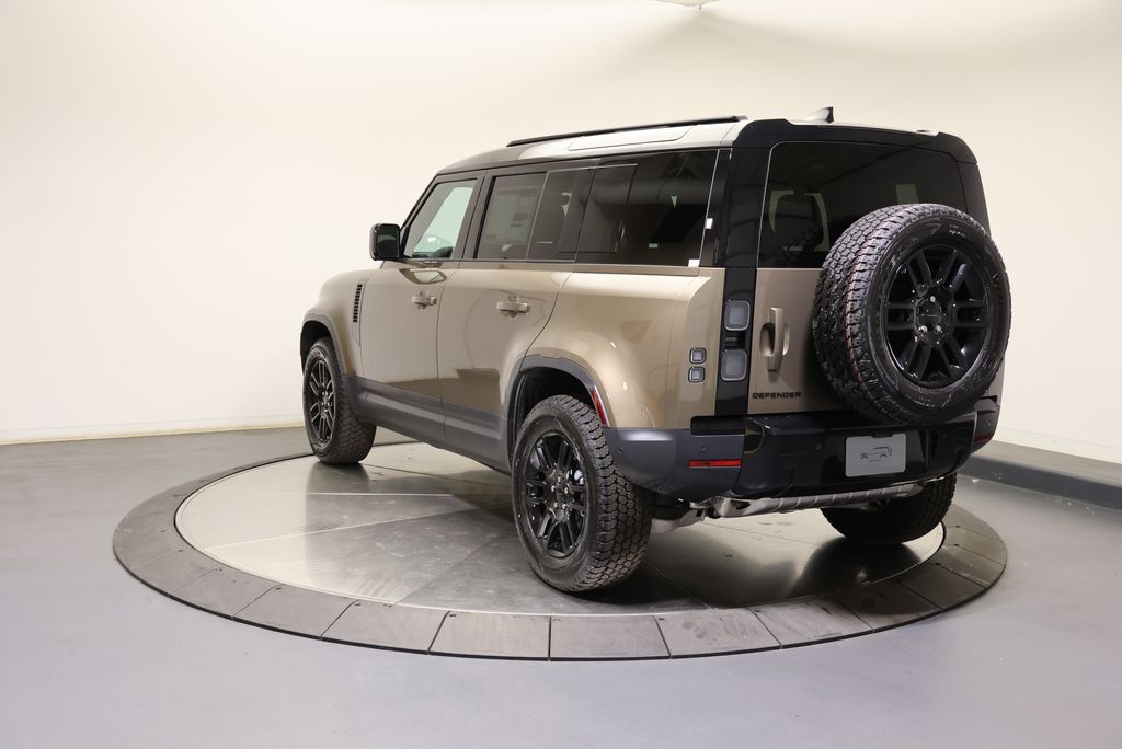 Thumbnail: 2026 Land Rover Defender - 3