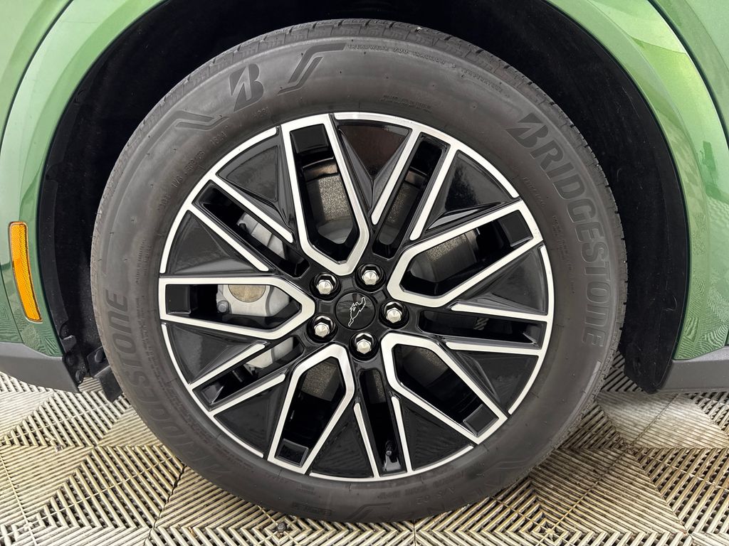 Certified Used 2025 Green Ford Premium image 13