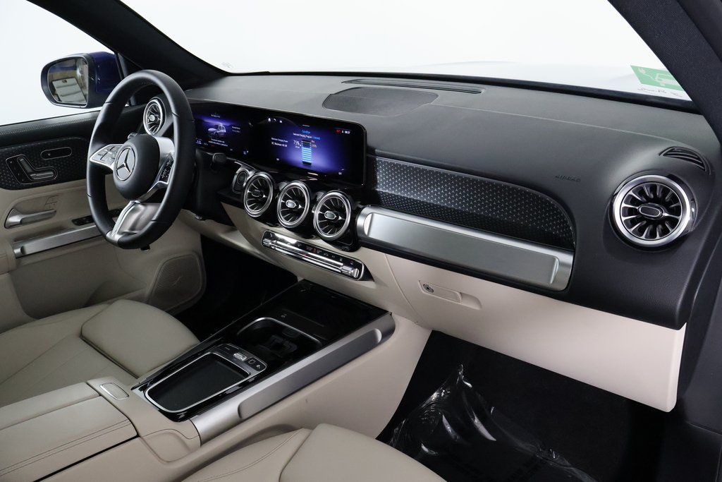 Thumbnail: 2025 Mercedes-Benz EQB - 9