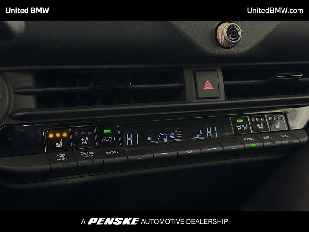 Thumbnail: 2023 Toyota Crown - 10