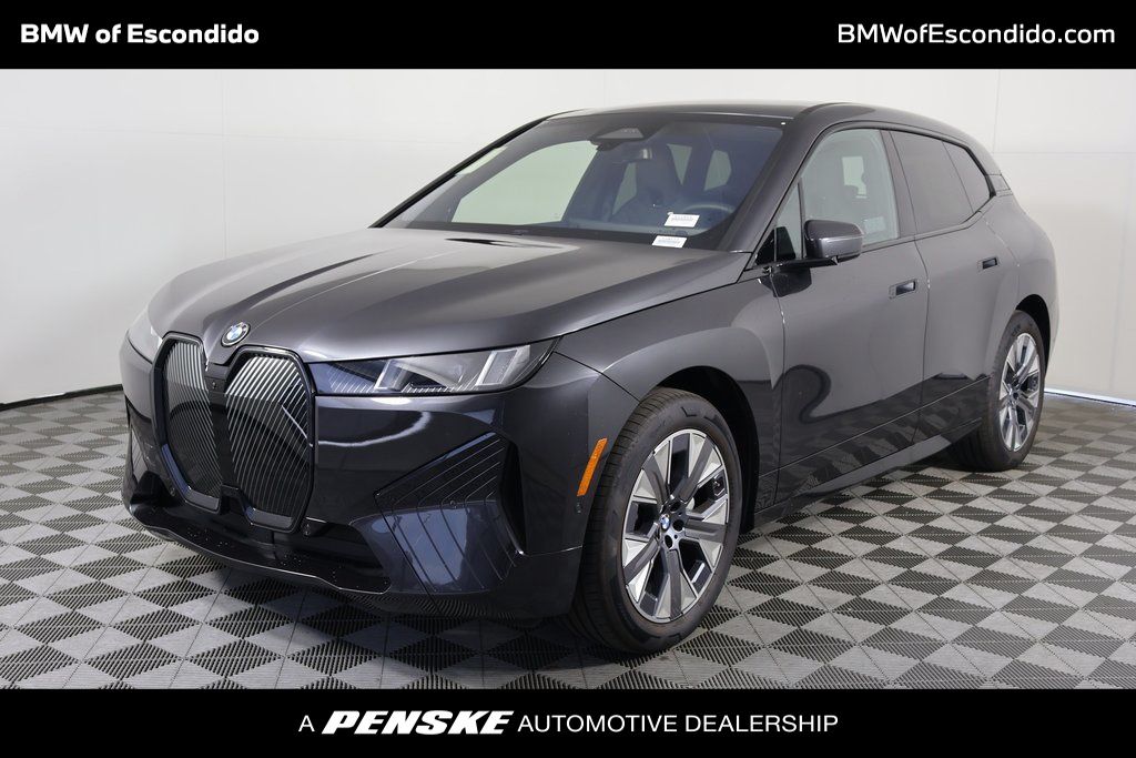 Thumbnail: 2026 BMW iX - 1