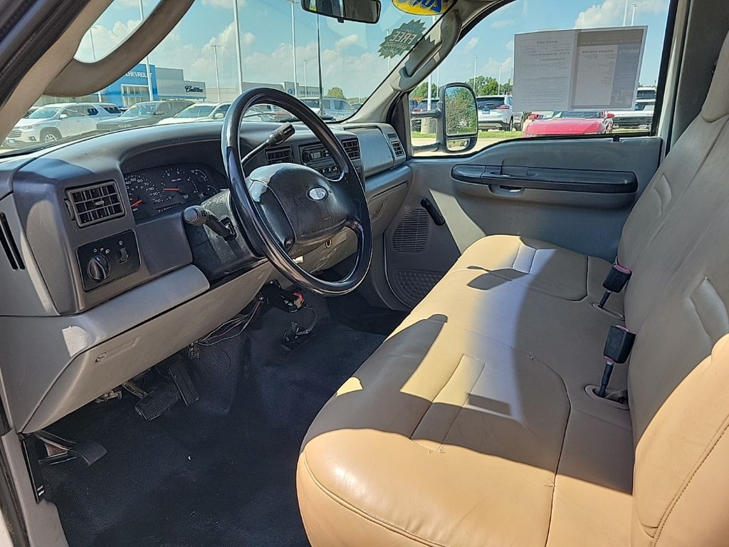 Used 2003 Ford F-450SD Truck