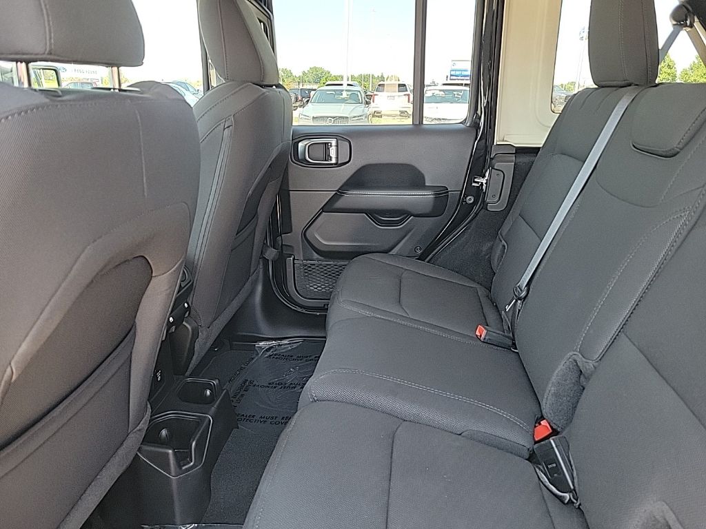 Used 2023 Jeep Wrangler SUV