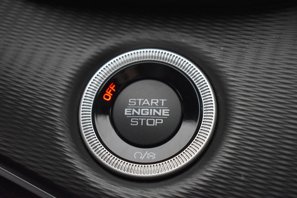 Thumbnail: 2023 Jeep Grand Cherokee - 16