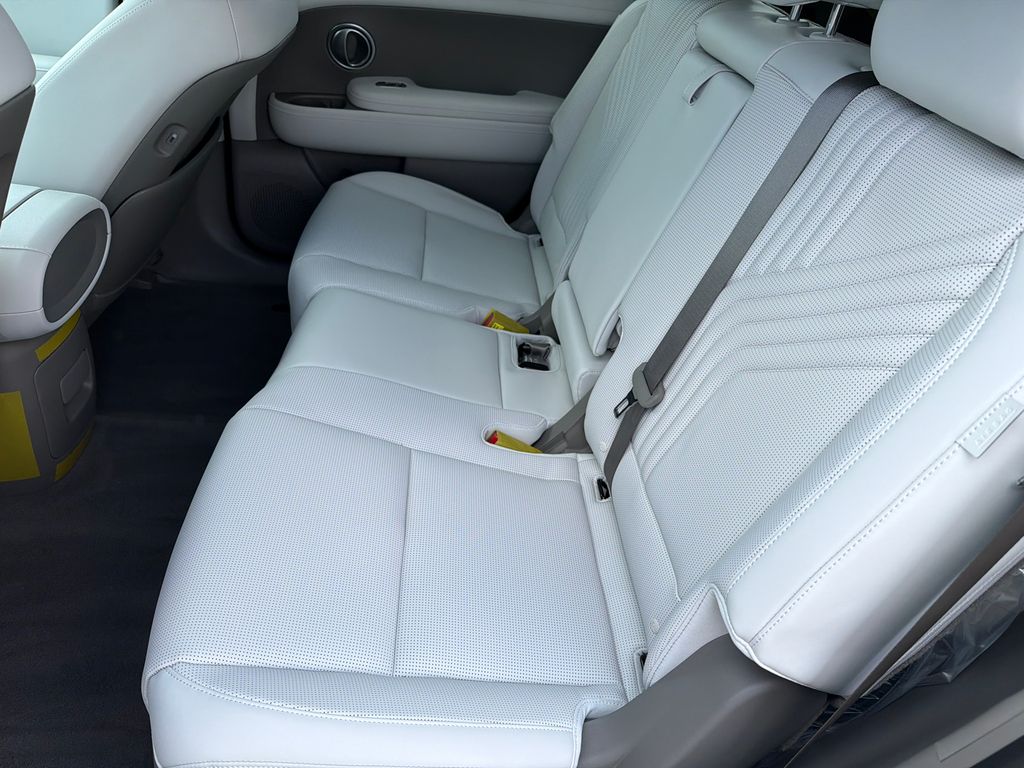 New 2026 White Hyundai Blue SEL Premium image 21
