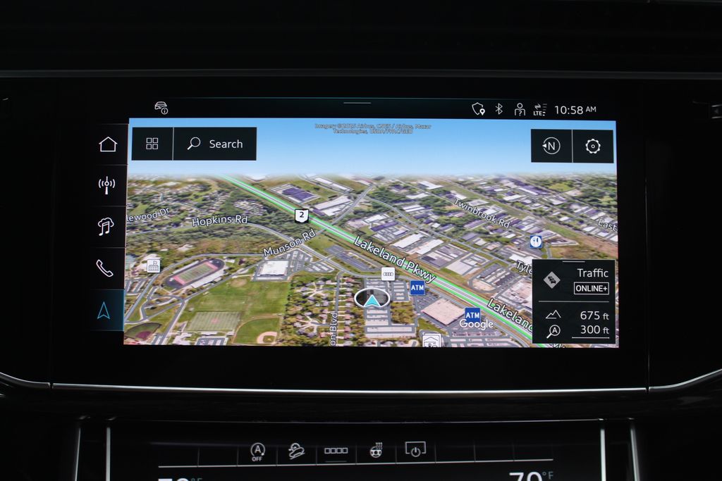 Thumbnail: 2026 Audi Q8 - 21