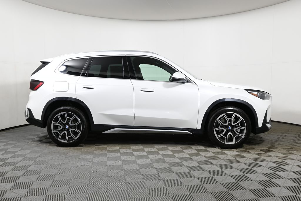 Thumbnail: 2026 BMW X1 - 8