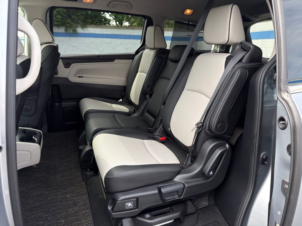 Thumbnail: 2026 Honda Odyssey - 18