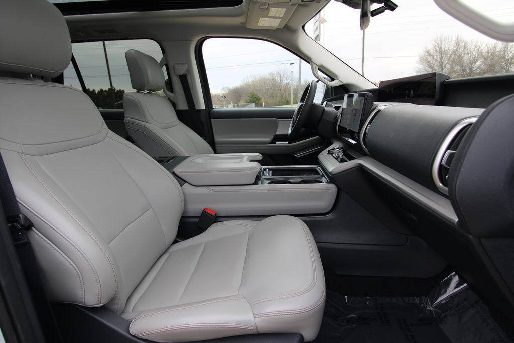Used 2025 Ford Expedition SUV
