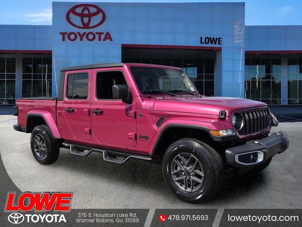 Tuscadero Pearlcoat 2024 Jeep Gladiator Sport Crew Cab 4WD Pickup Truck Four-Wheel Drive 8-Speed Automatic