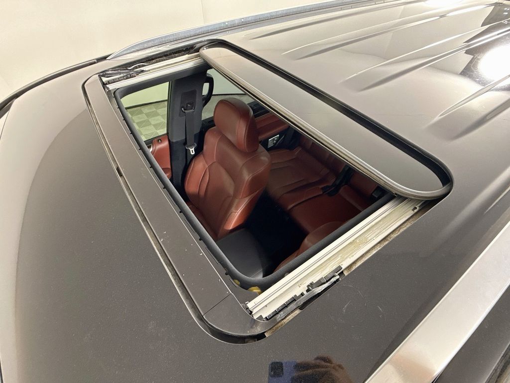 Thumbnail: 2021 Lexus LX - 23
