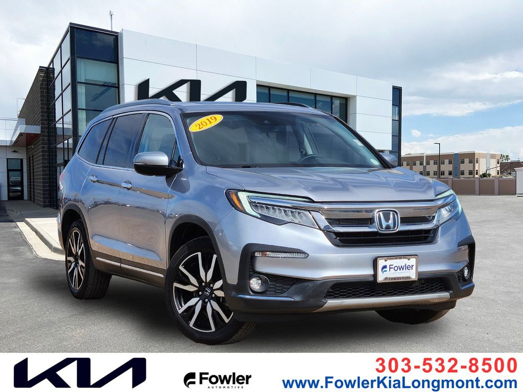 Gray 2019 Honda Pilot Touring AWD with Rear Captain's Chairs SUV / Crossover All-Wheel Drive 9-Speed Automatic