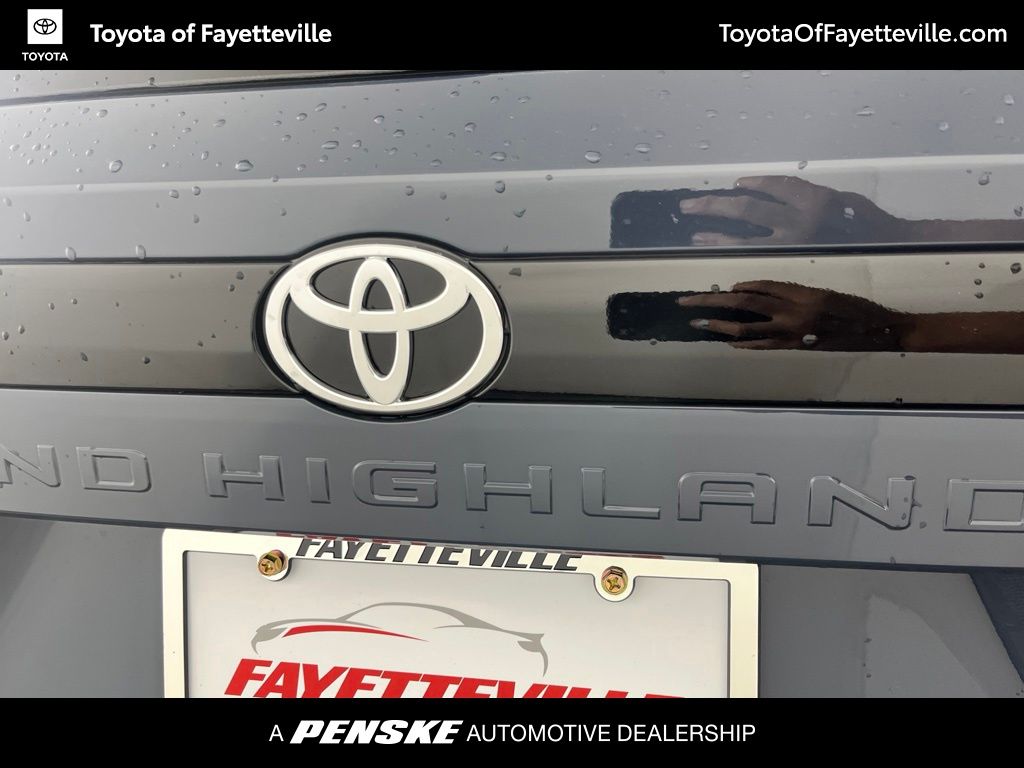 Thumbnail: 2026 Toyota Grand Highlander - 14