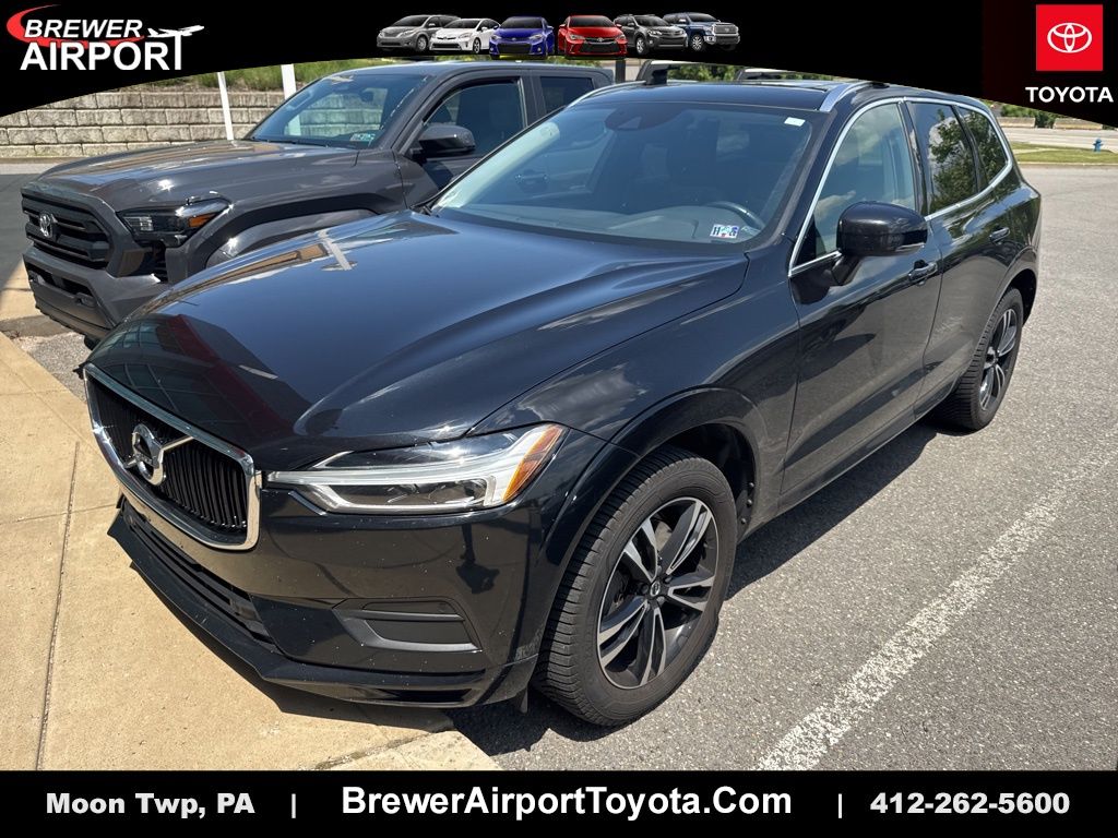 2020 Volvo XC60 T6 Momentum AWD's photo