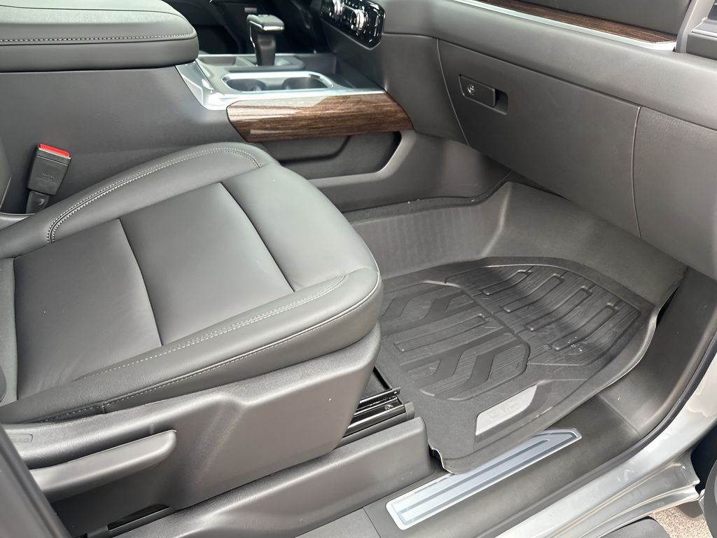 New 2026 Silver GMC Elevation image 16