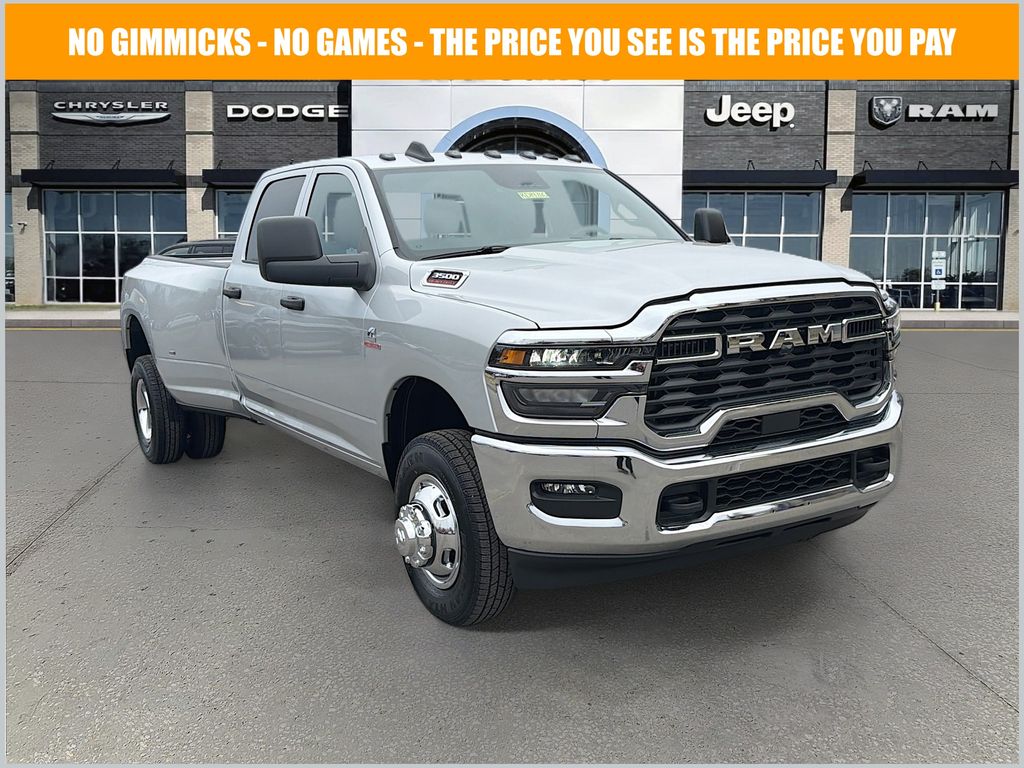 2026 RAM 3500 Tradesman Crew Cab LB DRW 4WD