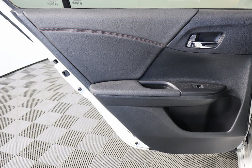 Thumbnail: 2017 Honda Accord - 11