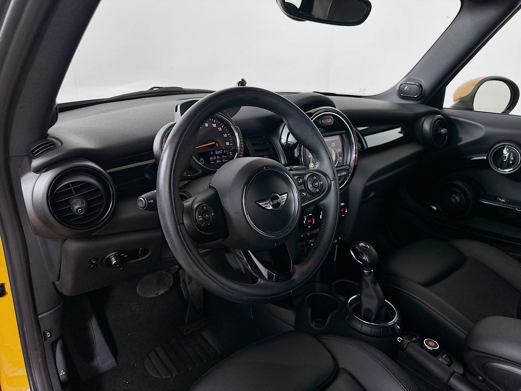 Thumbnail: 2016 MINI Cooper - 9