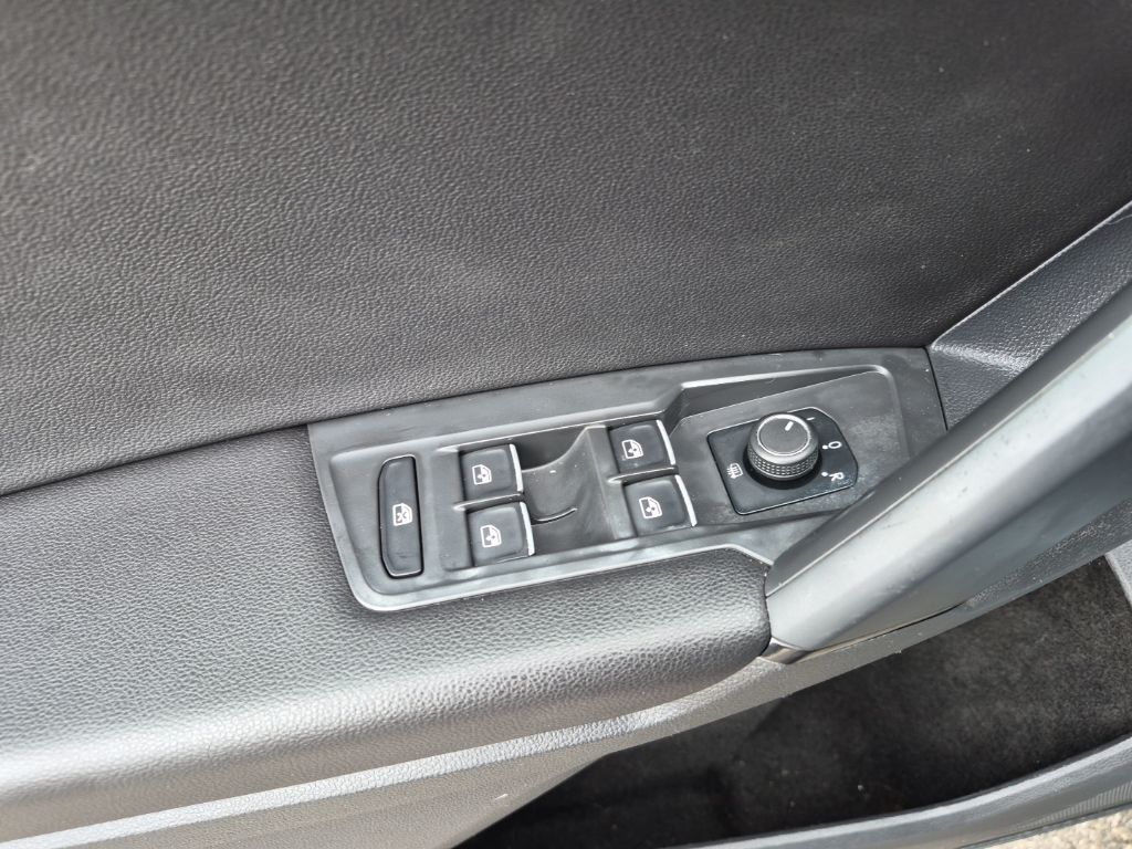 Used Car 2019 Volkswagen Tiguan  2.0t Se For Sale Under $20,000 In Austin, Texas