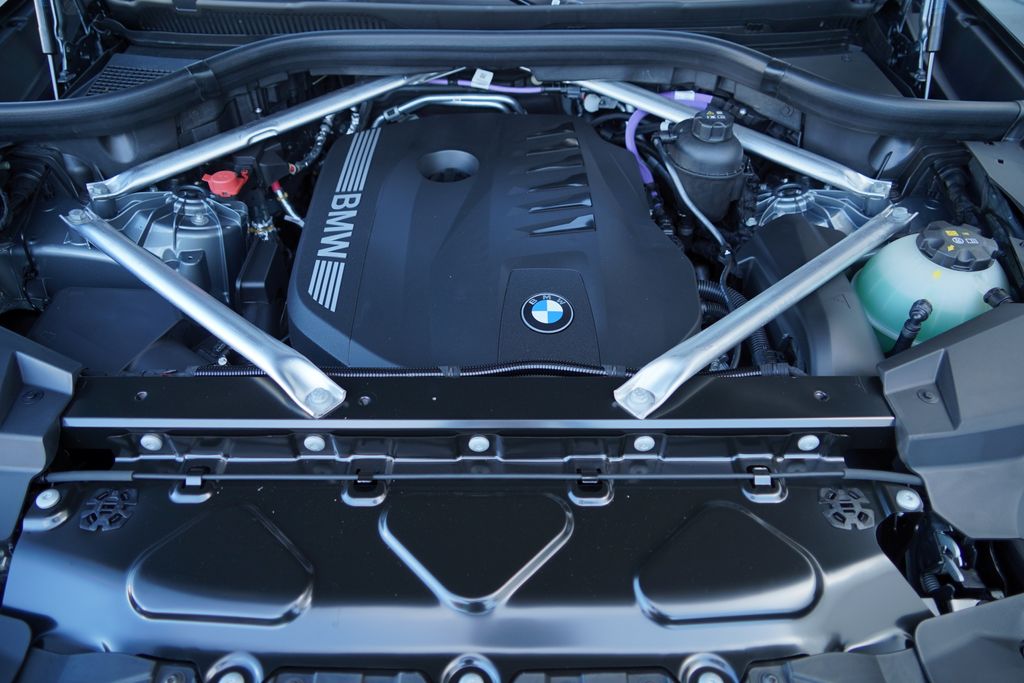 Thumbnail: 2026 BMW X5 - 19