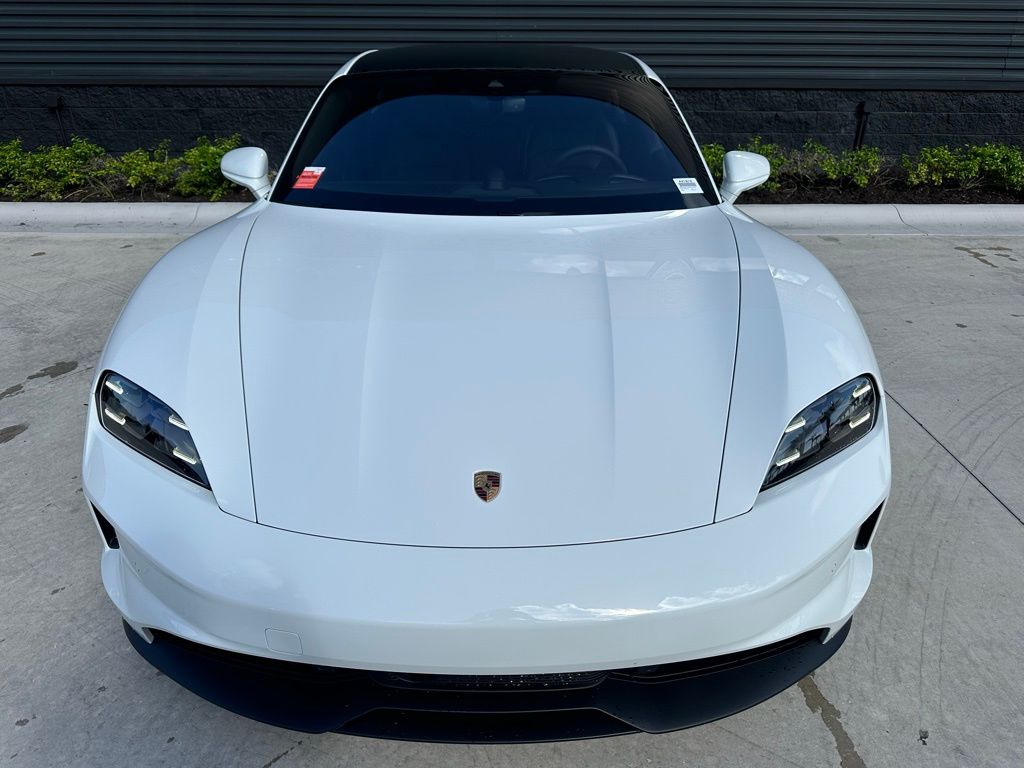 2025 Porsche Taycan 4S 9
