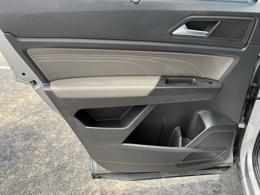2023 Volkswagen Atlas 3.6L V6 SE w/Technology Silver at North Houston Mitsubishi