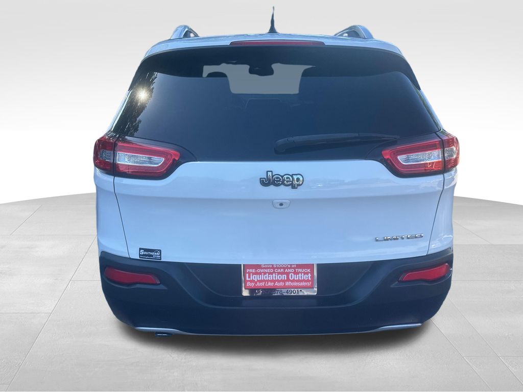 Used 2015 White Jeep Limited image 24